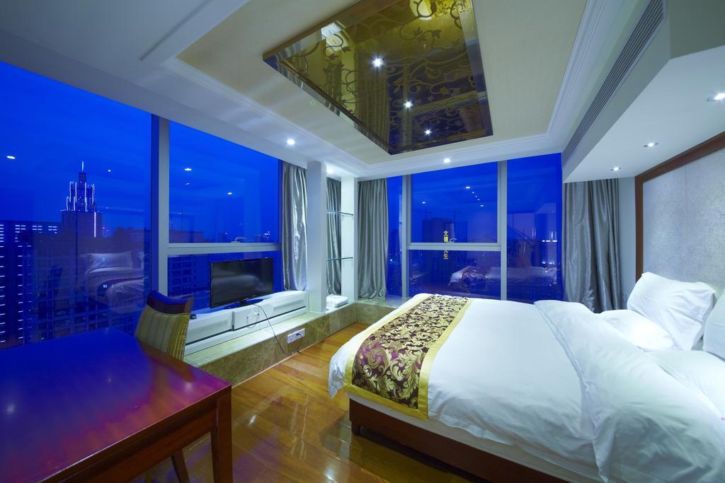 Louidon Mega Apartment Hotel Of Kam Rueng Plaza - Sunshine Apartment Guangzhou Værelse billede