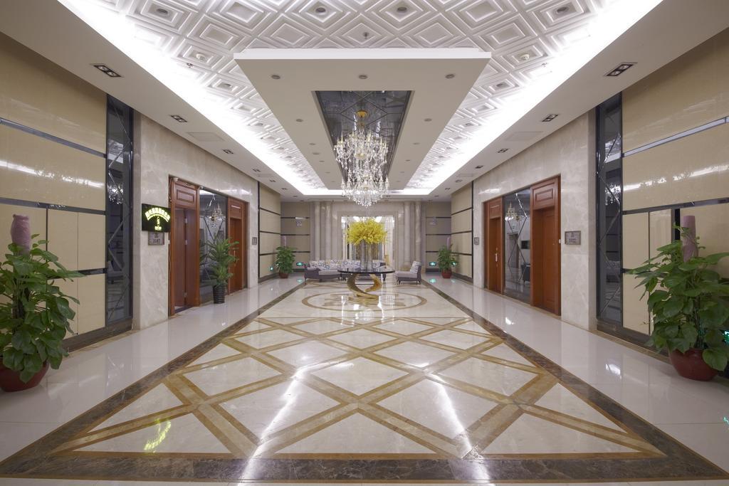 Louidon Mega Apartment Hotel Of Kam Rueng Plaza - Sunshine Apartment Guangzhou Eksteriør billede