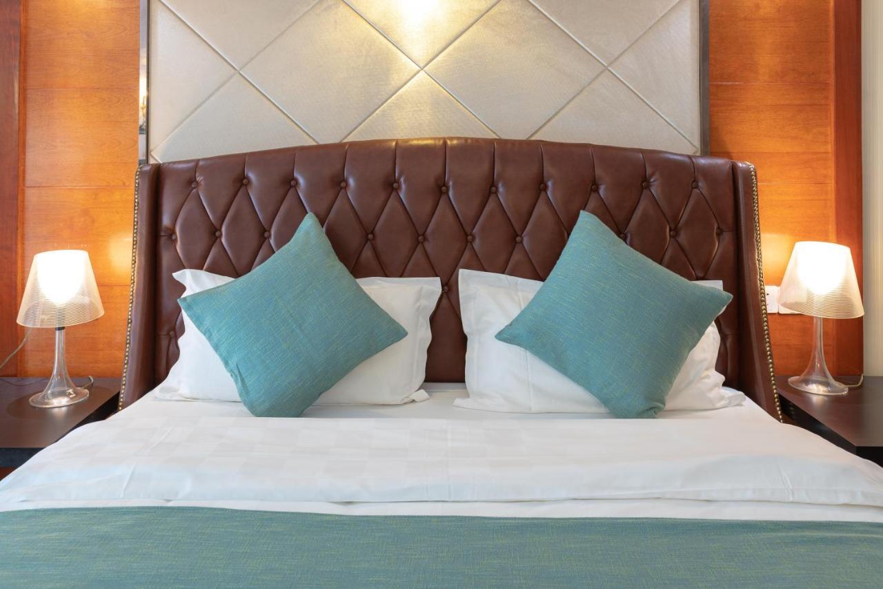 Louidon Mega Apartment Hotel Of Kam Rueng Plaza - Sunshine Apartment Guangzhou Eksteriør billede